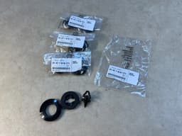 BMW BMW 7 E23 GENUINE NEW Mat Carpet Lock Bracket x4 psc — thumbnail 8