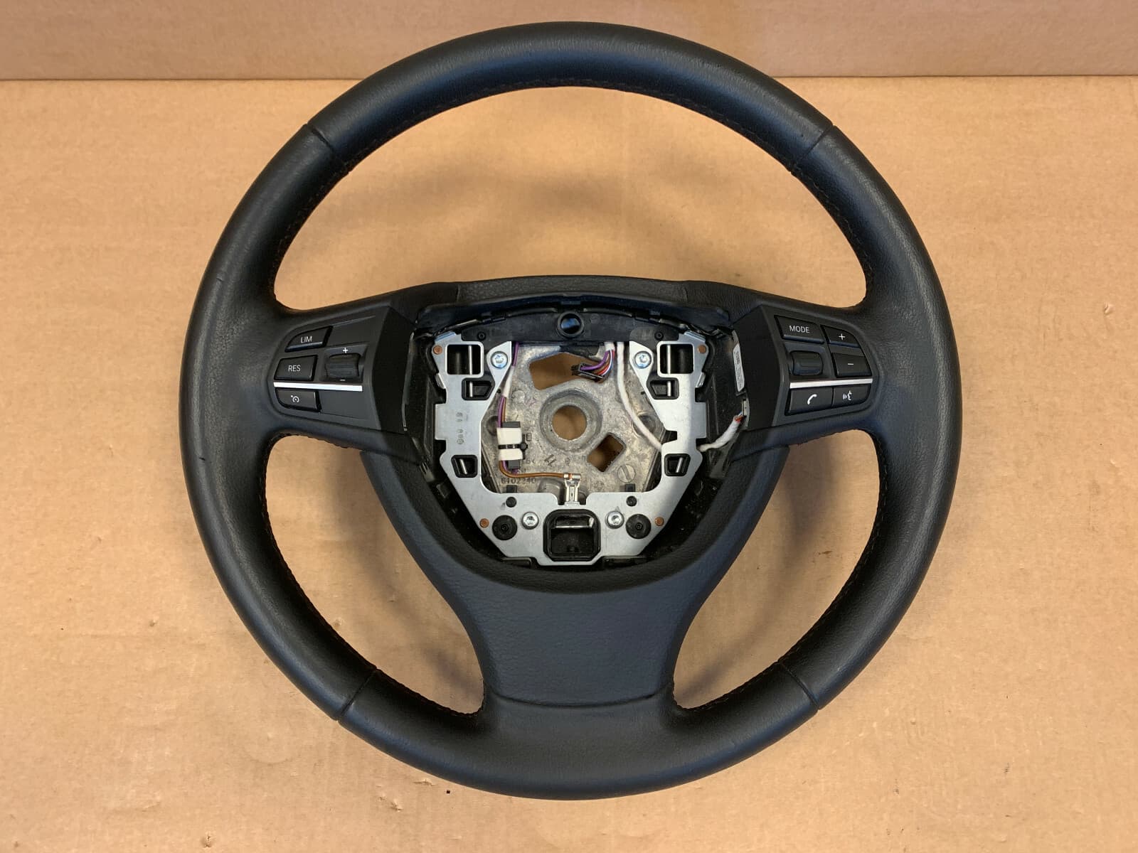 BMW BMW 5 7 F01 F02 F07 F10 F11 F18 OEM Steering Wheel with Buttons Leather Cover