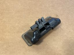 BMW GENUINE BMW X5 E70 E70 LCI X6 E71 E72 Boot lid/tailgate pushbutton 51247118158 — thumbnail 9