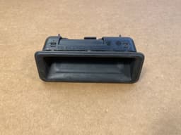 BMW GENUINE BMW X5 E70 E70 LCI X6 E71 E72 Boot lid/tailgate pushbutton 51247118158 — thumbnail 1