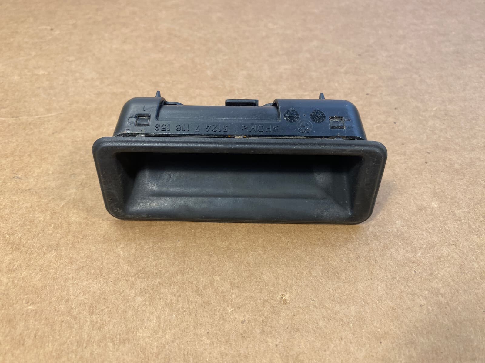 GENUINE BMW X5 E70 E70 LCI X6 E71 E72 Boot lid/tailgate pushbutton 51247118158