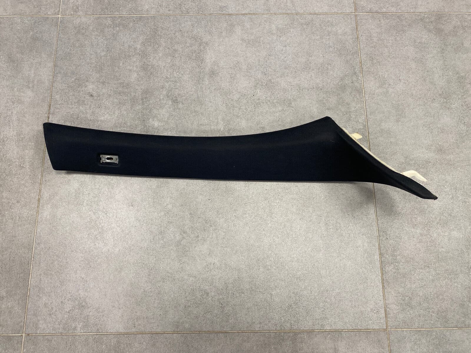 BMW BMW 1 Series E81 E87 A-Pillar Trim Right 51437058330