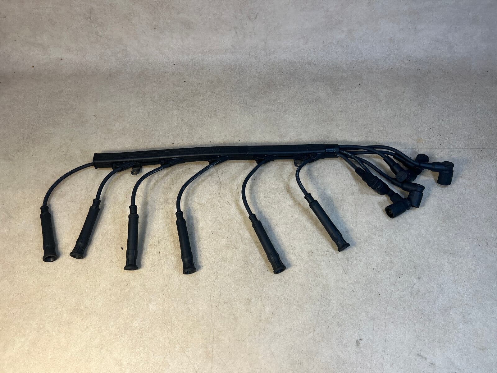 GENUINE BMW 7 E23 6 E24 5 E28 Ignition Cable Ignition Line Set 12121705718