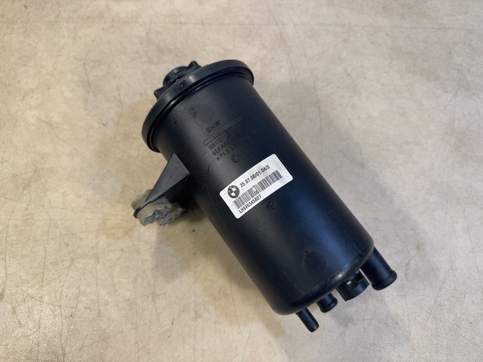 BMW Genuine BMW X5 E70 5 E60 E E65 Oil carrier Power Steering Fluid Tank 32416782538