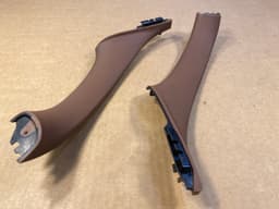 BMW Genuine BMW 5 F10 F11 GRAB HANDLE PULL TRIM SURROUND PANEL 1778524 1778523 — thumbnail 3