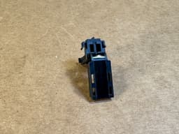 BMW Genuine BMW E Series Steering Wheel Wire Connector Horh Plug Cover 8382032 PIN — thumbnail 4