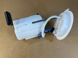 BMW NEW GENUINE BMW 1 F40 2 F44 MINI F54 FUEL FEED UNIT SUPPLY MODULE 16117300472 — thumbnail 8