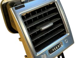 LAND ROVER GENUINE Land Rover Range Rover Sport L320 RIGHT SIDE OUTER AIR VENT GRILLE — thumbnail 2