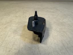 BMW GENUINE BMW X5 E70 E70 LCI Stop trunk lid right Stopper 51247164861 — thumbnail 7