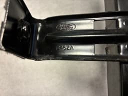 LAND ROVER OEM Land Rover Range Rover Sport L320 FRONT Left Door Window Glass Guide — thumbnail 7
