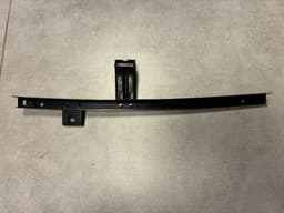 LAND ROVER OEM Land Rover Range Rover Sport L320 FRONT Left Door Window Glass Guide — thumbnail 1