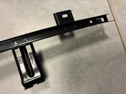 LAND ROVER OEM Land Rover Range Rover Sport L320 FRONT Left Door Window Glass Guide — thumbnail 8