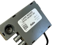LAND ROVER GENUINE Land Rover Range Rover Sport L320 FM Radio Aerial Amplifier LR016258 — thumbnail 3