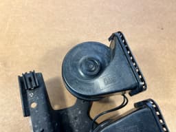 LAND ROVER Land Rover Range Rover L322 Sport L320 Genuine Dual Tone Note Signal High & Low — thumbnail 5