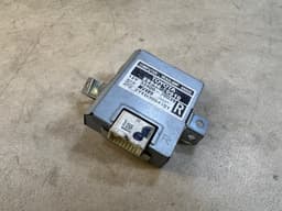 LEXUS GENUINE LEXUS LS600H LS460 LS460L Ballast Module Computer Headlamp Shade — thumbnail 2