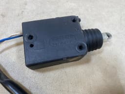 MERCEDES-BENZ Mercedes G class W463 Genuine Door Lock Actuator A0048202542 — thumbnail 2