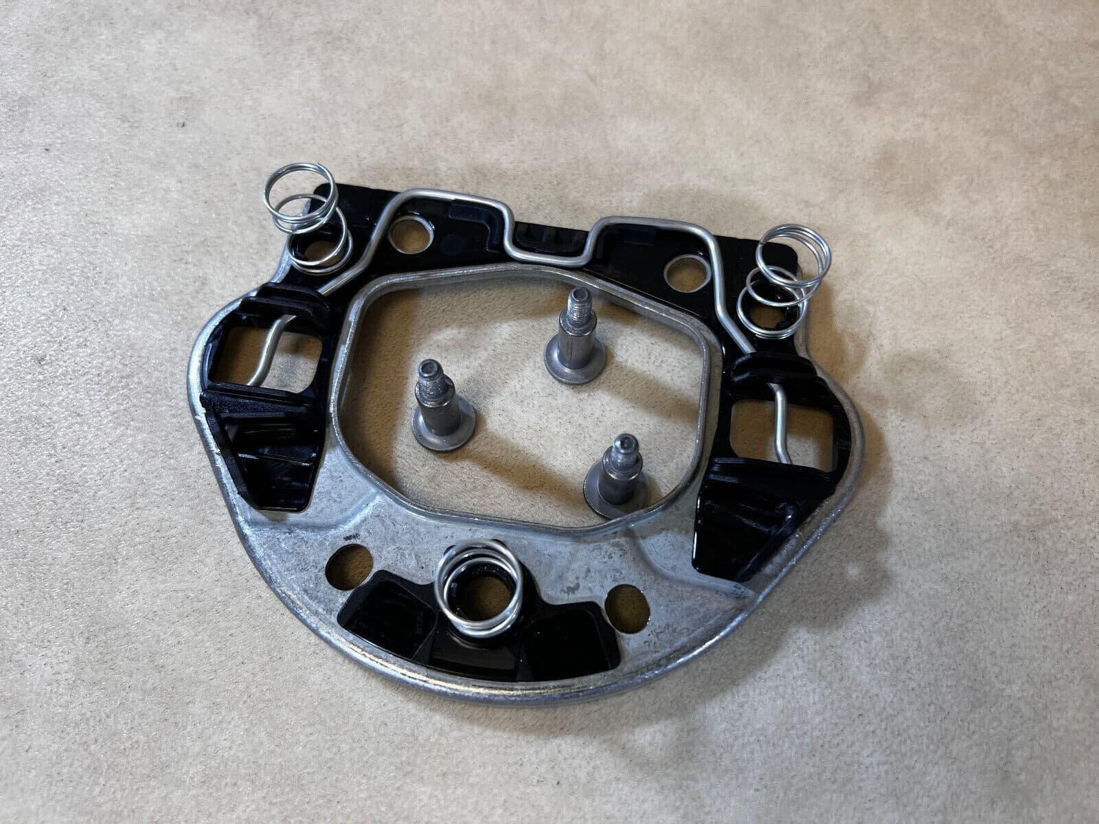 Mercedes C E class W205 W213 St. Wheel Metal Base Plate Horn With Screws 3078736