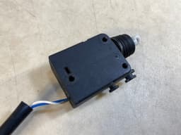 MERCEDES-BENZ Mercedes G class W463 Genuine Door Lock Actuator A0048202542 — thumbnail 8
