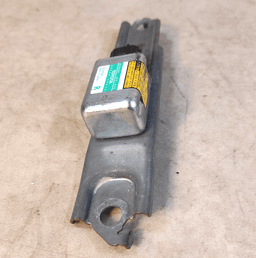 LEXUS GENUINE Lexus RX X330/350/400h Crash SRS Impact Control Sensor Right 89860-48020 — thumbnail 3