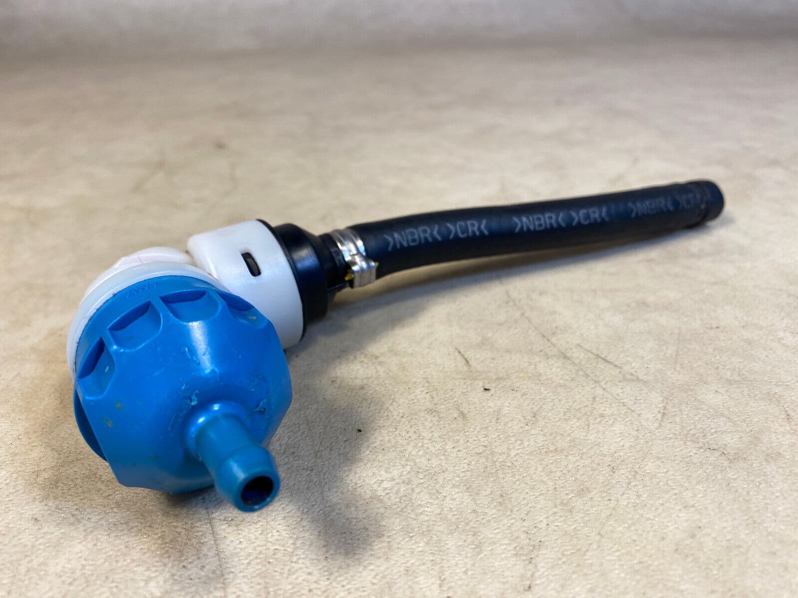 MERCEDES-BENZ MERCEDES G CLASS W463 GENUINE Fuel tank ventilation valve A0004767332