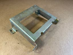 MERCEDES-BENZ Mercedes G class W463 GENUINE TV Tuner Holder Bracket A4635451847 — thumbnail 3