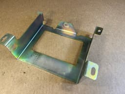 MERCEDES-BENZ Mercedes G class W463 GENUINE TV Tuner Holder Bracket A4635451847 — thumbnail 7