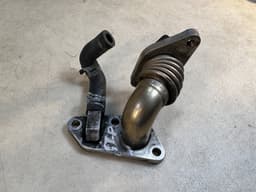 MERCEDES-BENZ Mercedes G class W463 4.0 cdi OM628 GENUINE Exhaust Gas Recirculation PIPE — thumbnail 1
