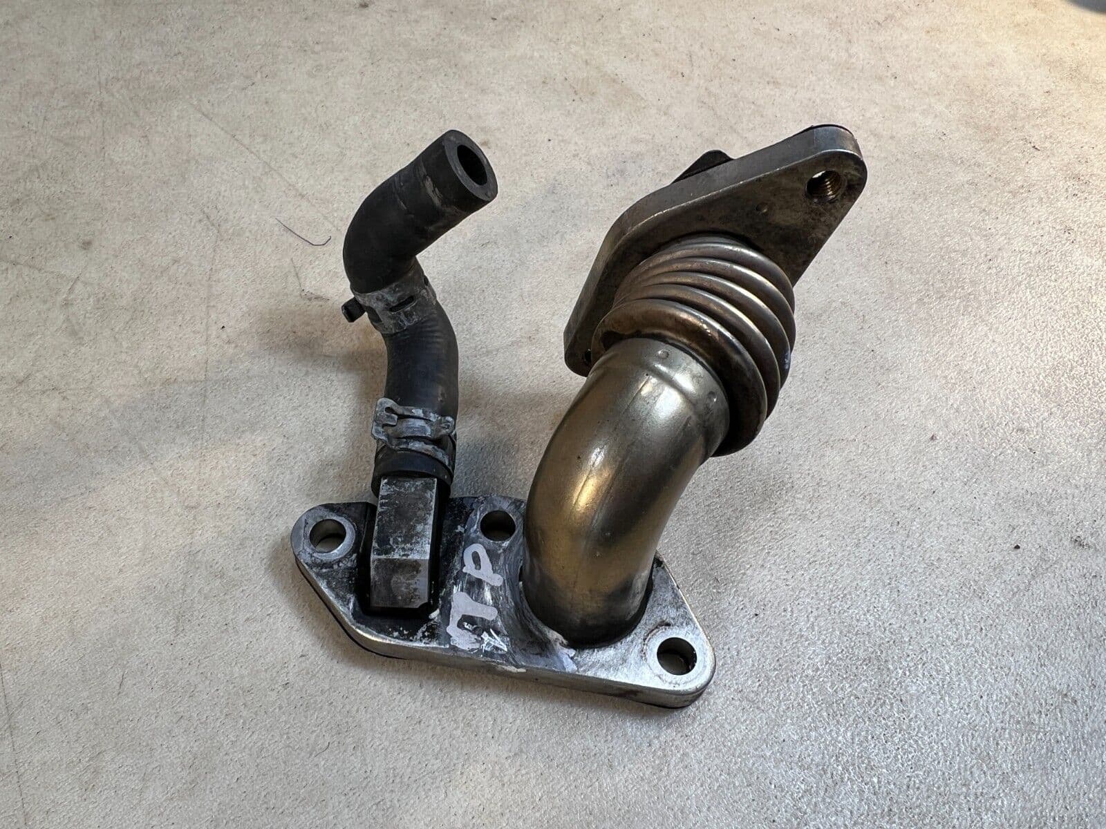 MERCEDES-BENZ Mercedes G class W463 4.0 cdi OM628 GENUINE Exhaust Gas Recirculation PIPE