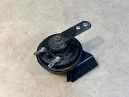 MERCEDES-BENZ Mercedes G class W463 W203 W209 Genuine Horn Fanfare Alarm Signal — thumbnail 1