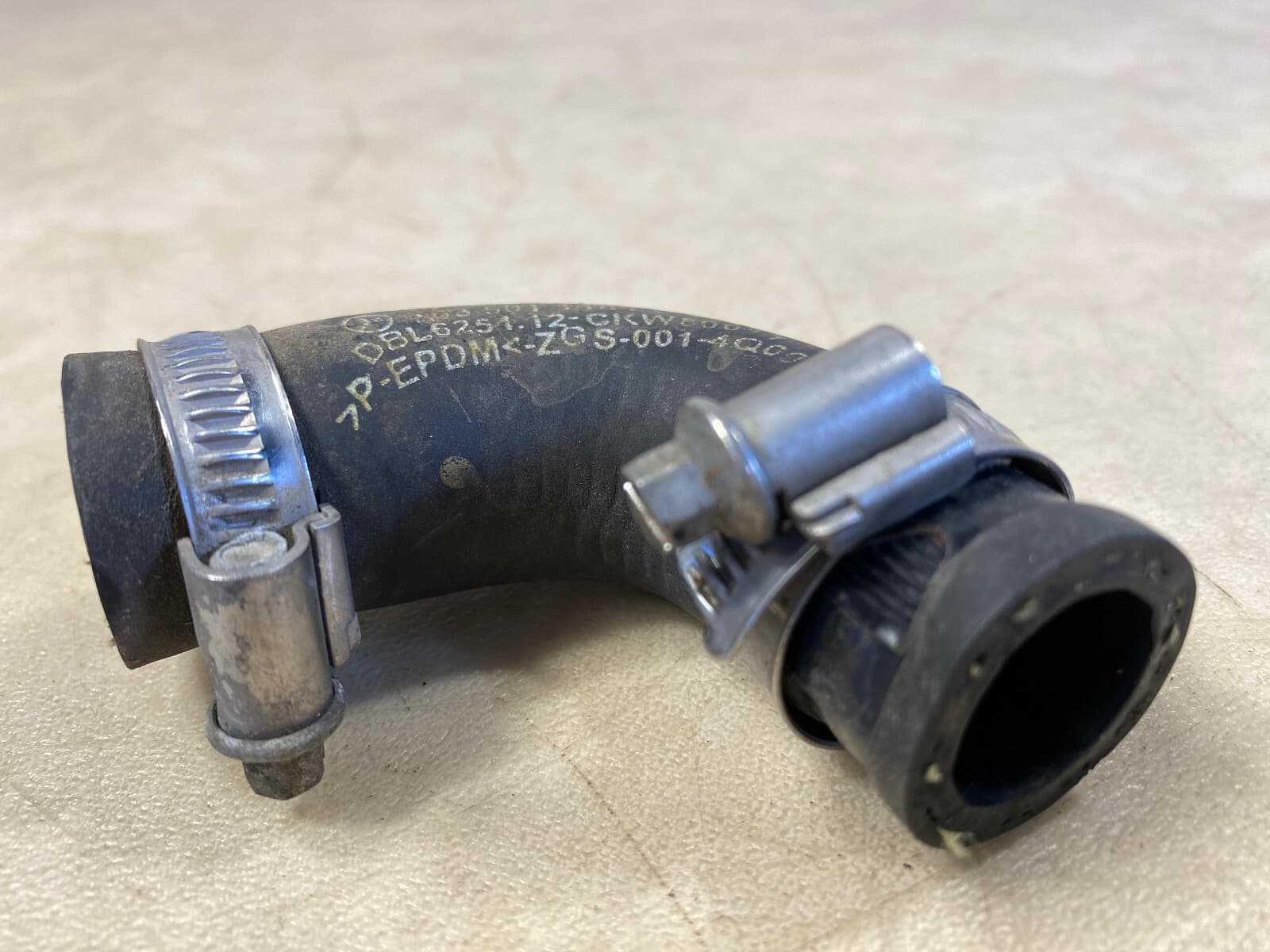 Mercedes G class W463 Genuine Molded hose A4635011484