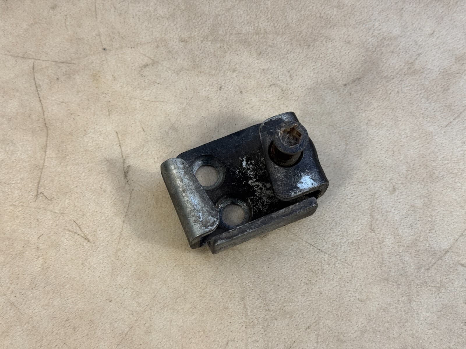 MERCEDES-BENZ Mercedes G class W463 Genuine Lock Wedge Left or Rear