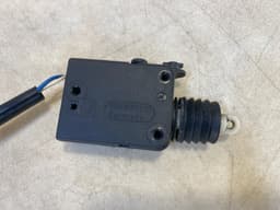 MERCEDES-BENZ Mercedes G class W463 Genuine Door Lock Actuator A0048202542 — thumbnail 4