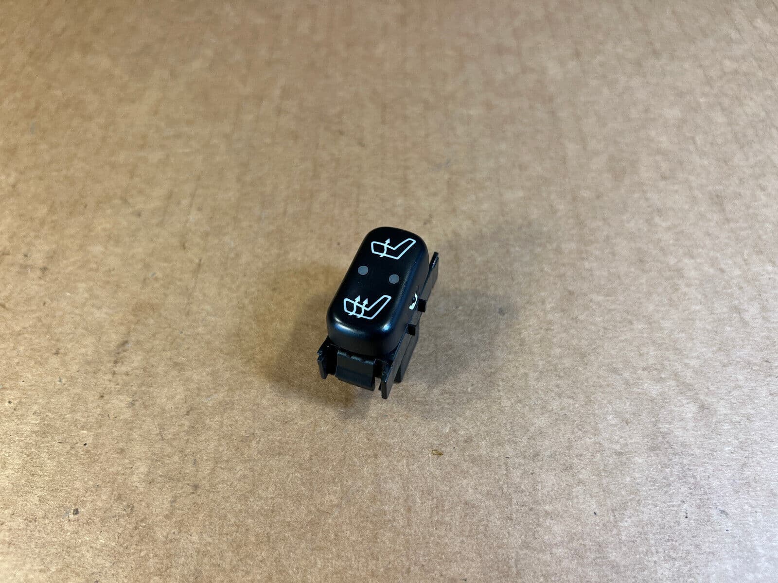 Mercedes G Class W463 OEM REAR SEAT HEATING SWITCH A2108207510