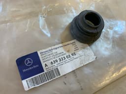 MERCEDES-BENZ Mercedes W639 Vito V-class NEW Genuine Stabiliser Storage A6393230292 — thumbnail 1