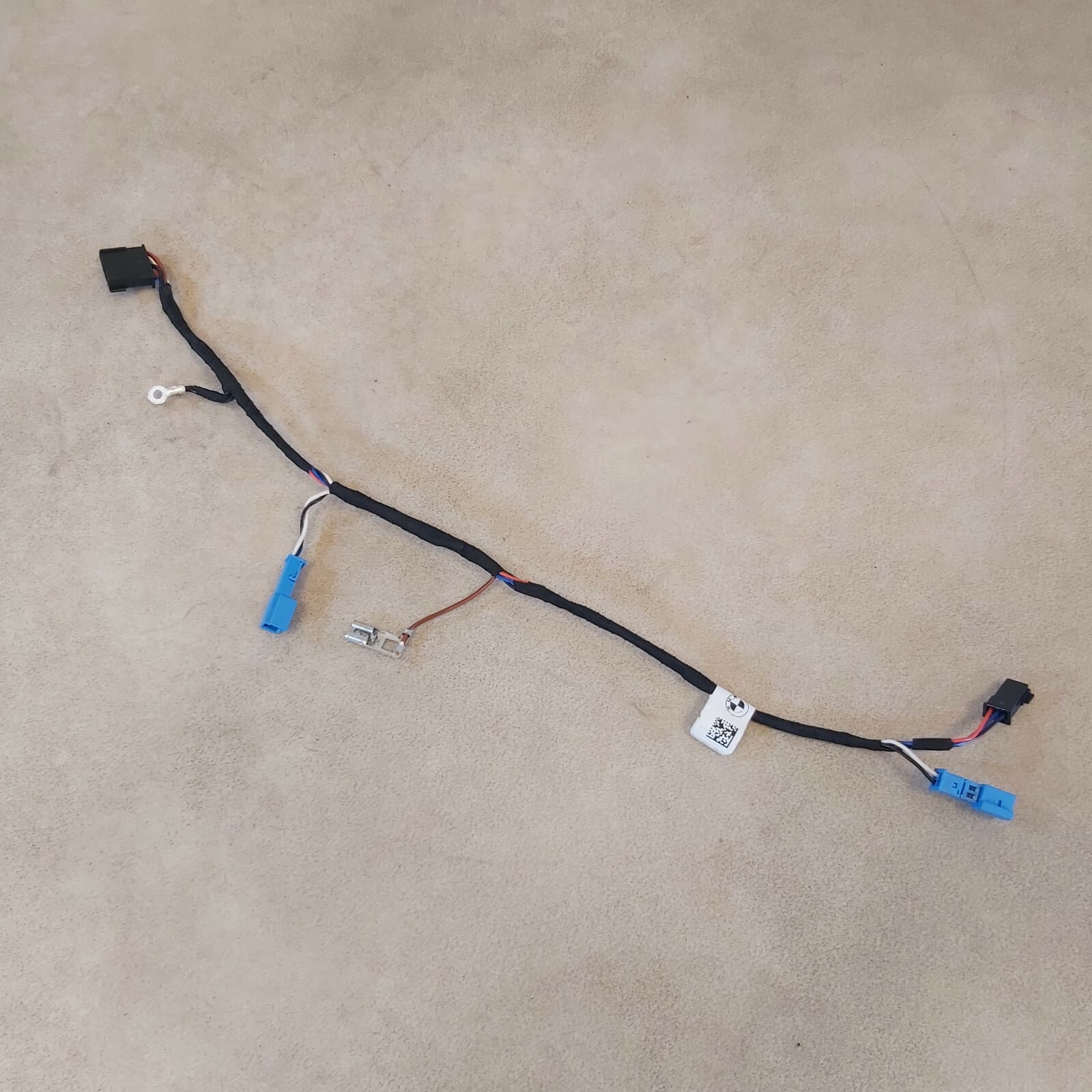 BMW BMW G-Series G30 G32 G11 G05 G07 Connecting Line Steering Wheel Wire 61128038856