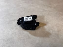 MERCEDES-BENZ Mercedes W205 W253 Left Side Steering Wheel Control Button Switch Assembly — thumbnail 9