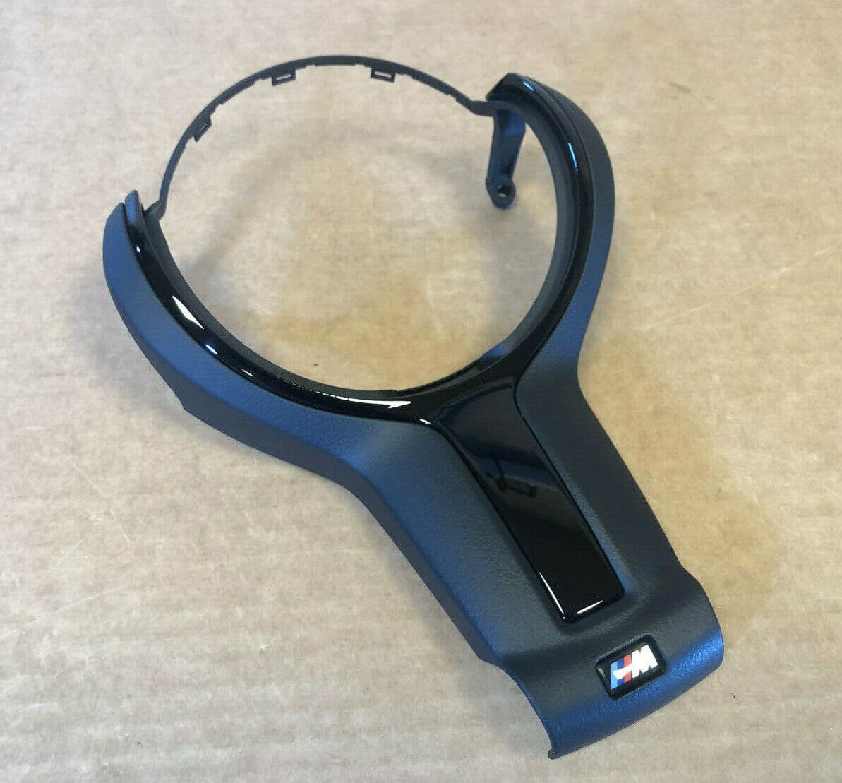 BMW BMW 1 2 3 4 5 6 F-series GENUINE M Steering Wheel Cover BLACK trim 32307846032