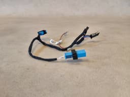 BMW BMW 5 F07 F10 F11 6 F06 F12 F13 F-series OEM NEW Steering Wheel Wire 32307848330 — thumbnail 4