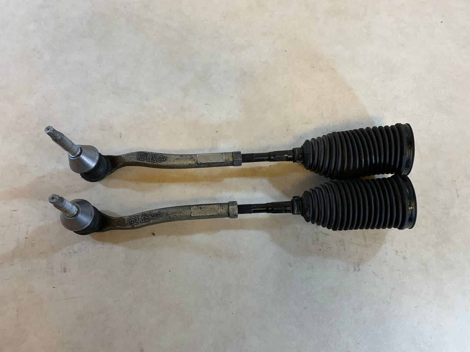 MERCEDES-BENZ Mercedes C E W205 C205 W213 C213 GENUINE Steering Rack Tie Rod Bellow Set