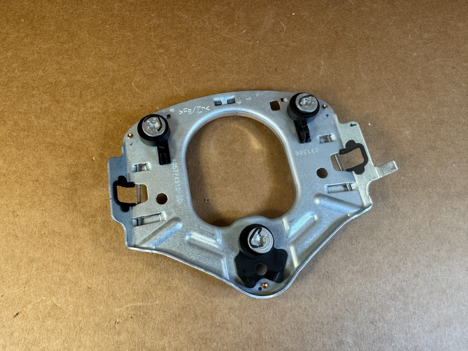 BMW X6 e71 Steering Wheel Contact HORN Plate CENTER BRACKET