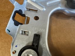 BMW BMW X6 e71 Steering Wheel Contact HORN Plate CENTER BRACKET — thumbnail 7