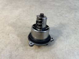 PORSCHE Porsche 911 991 Cayman 981 Genuine Thermostat 9A110622603 — thumbnail 1