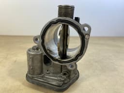 BMW BMW X5 E70 Throttle 780438401 / 11717804384 — thumbnail 2