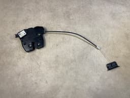 BMW Genuine BMW X5 E70 Lock Tailgate Boot Lid 51247206579 — thumbnail 1
