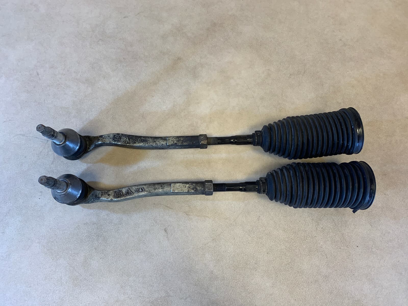 MERCEDES-BENZ Mercedes C E W205 C205 W213 C213 GENUINE Steering Rack Tie Rod Bellow Set
