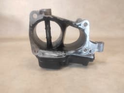 AUDI AUDI A4 S4 A5 S5 A6 S6 A7 A8 Q5 Q7 -VW TOUAREG THROTTLE VALVE ADAPTER 059129593H — thumbnail 5