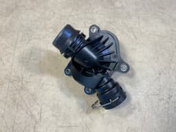 BMW Genuine BMW X5 E70 Thermostat Housing 11517805811 — thumbnail 2