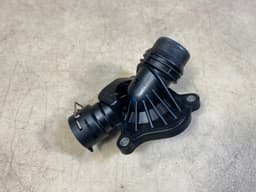 BMW Genuine BMW X5 E70 Thermostat Housing 11517805811 — thumbnail 3
