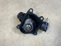 BMW Genuine BMW X5 E70 Thermostat Housing 11517805811 — thumbnail 9