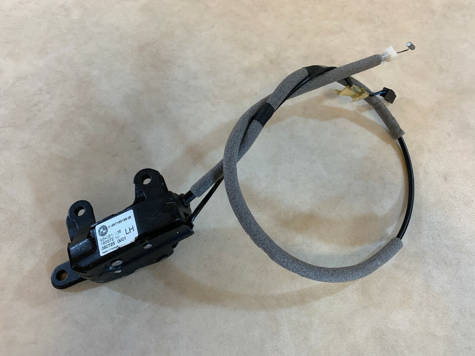 BMW BMW X5 E70 E70 LCI OEM Tailgate Boot Lid Lock Mechanism Left with Micro Switch